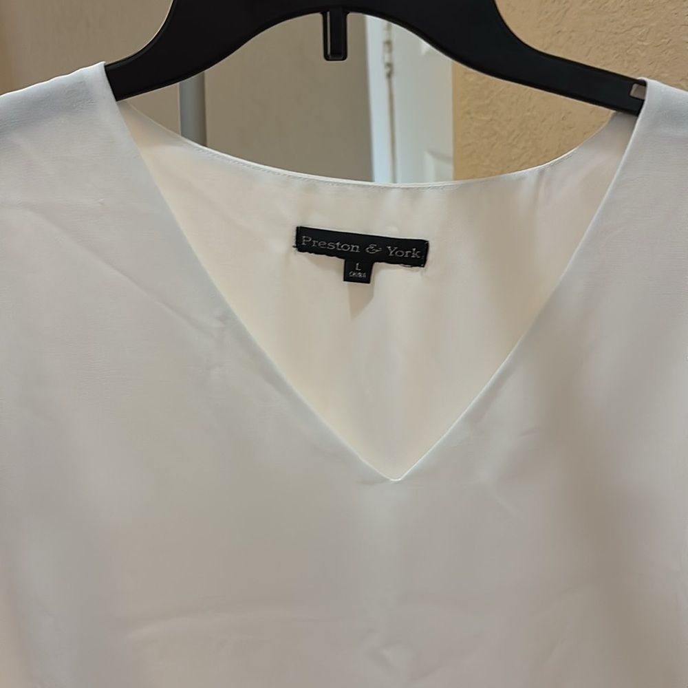 Blouse - Picture 2 of 2